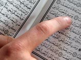 В изданных фетвах даже приводился аят 24 суры 4 Корана, в котором речь идет о таком понятии, как "временный брак" - мута. Мута заключается на срок от одного дня до 99 лет, в период нахождения во временном браке жена имеет статус полноценной супруги и соот В изданных фетвах даже приводился аят 24 суры 4 Корана, в котором речь идет о таком понятии, как "временный брак" - мута. Мута заключается на срок от одного дня до 99 лет, в период нахождения во временном браке жена имеет статус полноценной супруги и соот