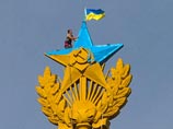 Украинский руфер по имени Григорий, известный под псевдонимом Mustang Wanted, который раскрасил в цвета украинского флага звезду на сталинской высотке на Котельнической набережной в Москве, получит 10 тысяч долларов