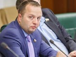 Украинский руфер, "осквернивший" сталинскую высотку, получил премию, которой ранее удостоились Pussy Riot Украинский руфер, "осквернивший" сталинскую высотку, получил премию, которой ранее удостоились Pussy Riot