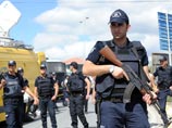 В Турции продолжились чистки в рядах полиции: задержаны десятки правоохранителей В Турции продолжились чистки в рядах полиции: задержаны десятки правоохранителей