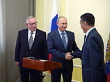 Путин открыл на Алтае крупнейшую солнечную электростанцию в России Путин открыл на Алтае крупнейшую солнечную электростанцию в России