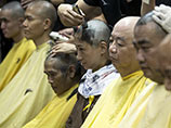 В Гонконге 40 человек публично пожертвовали волосами ради демократии