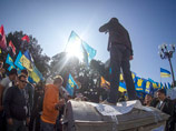 Верховная рада приняла закон о люстрации власти после столкновений у здания парламента Верховная рада приняла закон о люстрации власти после столкновений у здания парламента