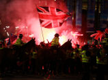 В Глазго полицейские "живым щитом" развели сторонников и противников независимости Шотландии