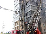 Пожарные полностью потушили огонь в 25-этажном жилом доме в центре Красноярска, сообщает "Интерфакс" со ссклой на ГУ МЧС по Красноярскому краю