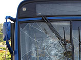 Под Римом пьяные мигранты разбили стекла в рейсовом автобусе и угрожали женщине-водителю убийством