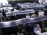 Как сообщили представители NASA, первым в модуль Unity перешел командир корабля Терренс Уилкатт Как сообщили представители NASA, первым в модуль Unity перешел командир корабля Терренс Уилкатт