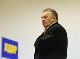 "Он - монстр российской политики, некогда угрожавший расправой своим противникам и изнасилованиями журналисткам, а также предлагавший взорвать российскую ядерную бомбу в Атлантике ради того, чтобы затопить Британию", - начинается статья в Bild "Он - монстр российской политики, некогда угрожавший расправой своим противникам и изнасилованиями журналисткам, а также предлагавший взорвать российскую ядерную бомбу в Атлантике ради того, чтобы затопить Британию", - начинается статья в Bild