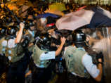 В Гонконге более 20 человек ранены в столкновениях демонстрантов с полицией