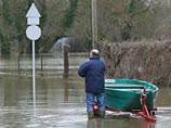 В результате ливней на юге Франции началось сильнейшее наводнение за последние 10 лет (ВИДЕО)