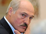 "Коль есть недоверие России к Западу и Запада к России, Америки к России и России к Америке, и есть недоверие воюющих сторон, то я готов был бы использовать и свои вооруженные силы для того, чтобы развести конфликтующие стороны", - сказал Лукашенко
