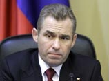 В Совфеде попросили Медведева не закрывать школьную программу обмена FLEX, участник которой остался жить в США В Совфеде попросили Медведева не закрывать школьную программу обмена FLEX, участник которой остался жить в США