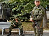 В Незалежной считают, что введение войск - не актуальная задача, гораздо важнее, как говорят в Киеве, чтобы Российская Федерация отозвала своих военных с территории Украины