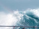 У берегов Сахалина тонет теплоход, экипаж не могут эвакуировать из-за ветра