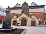 Больше трех не собираться: из Третьяковки милиционеры удаляют большие группы посетителей без "официальных" гидов Больше трех не собираться: из Третьяковки милиционеры удаляют большие группы посетителей без "официальных" гидов