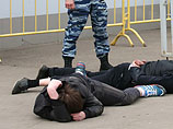 В Кемеровской области полицейские задержали трех соучастников жестокого убийства несовершеннолетнего юноши. Двое из задержанных оказались подростками