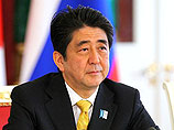 Глава японского правительства направил президенту РФ спиннинговый набор для рыбалки