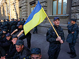Требования военнослужащих Национальной гвардии Украины о демобилизации, выдвинутые ими во время митинга возле администрации президента страны, могут быть исполнены только после изменения законодательства Украины