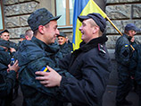 Митингующим у администрации Порошенко военнослужащим объяснили, когда выполнят их требования