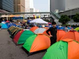 Новые столкновения полиции и протестующих в Гонконге: стражи порядка применили перцовый газ Новые столкновения полиции и протестующих в Гонконге: стражи порядка применили перцовый газ