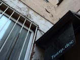 Московские власти пояснили, что "Театр.doc" выселяют за "незаконную перепланировку", оказалось - одного окна