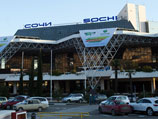 В аэропорту Сочи начал действовать режим "открытого неба", в рамках которого зарубежные авиакомпании смогут выполнять рейсы в Сочи без ограничений
