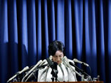  	  Вслед за Юко Обути свой пост в правительстве Японии оставила еще одна женщина министр - глава Минюста  время публикации: 12:00  последнее обновление: 12:00 	  блог 	печать 	сохранить 	почта    В понедельник, 20 октября, министр юстиции Японии Мидори М