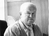 Поскольку срок давности преступления по ст. 107 УК РФ составляет два года, суд и освободил Жигарева от наказания, оставив в силе необходимость выплатить вдове Ходзинского компенсацию Поскольку срок давности преступления по ст. 107 УК РФ составляет два года, суд и освободил Жигарева от наказания, оставив в силе необходимость выплатить вдове Ходзинского компенсацию