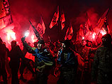 После факельных шествий на Украине Госдума РФ заторопилась с запретом на демонстрацию символики пособников фашистов
