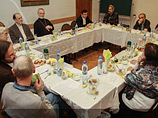 В Свято-Филаретовском православно-христианском институте накануне состоялся круглый стол "Богословие и физика". Очередная встреча ученых и богословов была посвящена природе добра и зла