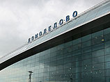  По свидетельствам очевидцев, часы не перевели в столичном аэропорту "Домодедово", который утром в воскресенье жил по "летнему" времени