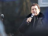 Кобзон назвал "мразью" сотрудника СБУ, запретившего ему въезд на Украину Кобзон назвал "мразью" сотрудника СБУ, запретившего ему въезд на Украину