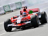 Управление российской командой "Формулы-1" Marussia F1, которая испытывает финансовые затруднения, передано стороннему администратору
