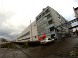 Здание завода "Электродвигатель" находится в центре Кемерова и занимает около 1,5 га