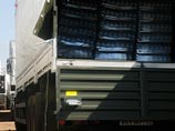 Грузовики везут около 1000 тонн грузов (ранее сообщалось о 3000 тонн), в том числе стройматериалы, продовольствие, медицинские препараты и "материально-технические средства для подготовки к зиме"
