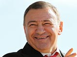 Известный российский бизнесмен, совладелец и председатель совета директоров "СМП Банка" Аркадий Ротенберг, о котором пресса неизменно пишет как о человеке из близкого окружения президента РФ Владимира Путина, дал обширное интервью агентству "Интерфакс" Известный российский бизнесмен, совладелец и председатель совета директоров "СМП Банка" Аркадий Ротенберг, о котором пресса неизменно пишет как о человеке из близкого окружения президента РФ Владимира Путина, дал обширное интервью агентству "Интерфакс"