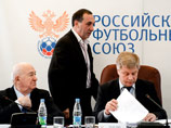 Исполком Российского футбольного союза (РФС) принял решение ввести с сезона-2015/16 в Российской футбольной Премьер-лиге (РФПЛ) лимит на легионеров по системе "10+15" Исполком Российского футбольного союза (РФС) принял решение ввести с сезона-2015/16 в Российской футбольной Премьер-лиге (РФПЛ) лимит на легионеров по системе "10+15"