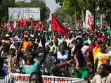 "Черная весна": в столице Буркина-Фасо оппозиционеры подожгли здания правительства и мэрии, в центре города стреляют