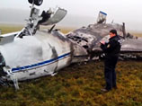 На месте крушения легкомоторного самолета Falcon в аэропорту "Внуково" 21 октября 2014 года