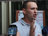 Соратнику Навального предъявили заочное обвинение в краже картины