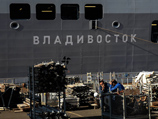 Собеседник "Интерфакса" отметил, что никаких штрафных санкций в связи с этим решением французским судостроителям предъявить нельзя Собеседник "Интерфакса" отметил, что никаких штрафных санкций в связи с этим решением французским судостроителям предъявить нельзя