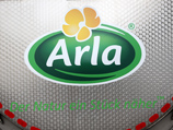 Крупный производитель различных видов молочной продукции Arla Foods пожертвует 15 тонн сыра бездомным людям в Дании в связи с ограничением импорта, которое предприняла Россия в ответ на санкции иностранных государст