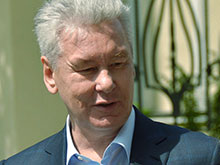Агентство РБК, проведя опрос, выяснило, что, по мнению близких к Кремлю источников и эксперта, публикация о финансировании Навального в меньшей степени бьет по самому оппозиционеру, а наносит урон московским властям и мэру Сергею Собянину Агентство РБК, проведя опрос, выяснило, что, по мнению близких к Кремлю источников и эксперта, публикация о финансировании Навального в меньшей степени бьет по самому оппозиционеру, а наносит урон московским властям и мэру Сергею Собянину