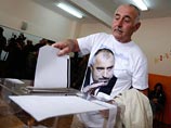 Партия ГЕРБ одержала победу на выборах в парламент в прошлом месяце, однако не смогла завоевать большинство мест. В итоге ГЕРБ сформировала коалицию с Реформаторским блоком. Кроме того, новое правительство готовы поддерживать еще две партии Партия ГЕРБ одержала победу на выборах в парламент в прошлом месяце, однако не смогла завоевать большинство мест. В итоге ГЕРБ сформировала коалицию с Реформаторским блоком. Кроме того, новое правительство готовы поддерживать еще две партии