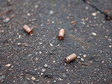 По данным Life News, в конфликте, переросшем в перестрелку, участвовало около 15 человек. На месте найдены гильзы от боевого огнестрельного оружия, предположительно, от пистолета Макарова, сообщает издание