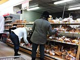 Россияне стали сильнее ощущать последствия антисанкций, но готовы терпеть ради Крыма, выяснили социологи Россияне стали сильнее ощущать последствия антисанкций, но готовы терпеть ради Крыма, выяснили социологи