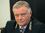 Руководитель РЖД Владимир Якунин прокомментировал принятый летом антитабачный закон, запрещающий курить в поездах