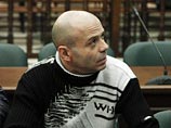 Осужденный на 11 лет тюрьмы по делу об убийстве журналистки Анны Политковской бывший милиционер Дмитрий Павлюченков по пути в колонию был госпитализирован. Он страдает приступами эпилепсии Осужденный на 11 лет тюрьмы по делу об убийстве журналистки Анны Политковской бывший милиционер Дмитрий Павлюченков по пути в колонию был госпитализирован. Он страдает приступами эпилепсии