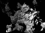 Спускаемый зонд Philae, "причурюмившийся" на комету, сумел надежно прикрепиться к поверхности и передает изображения