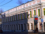 В Москве неизвестные люди в форме "захватили" здание клуба "Солянка"